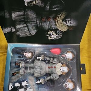 Horror Clown Action Figure Set - Gray and Red